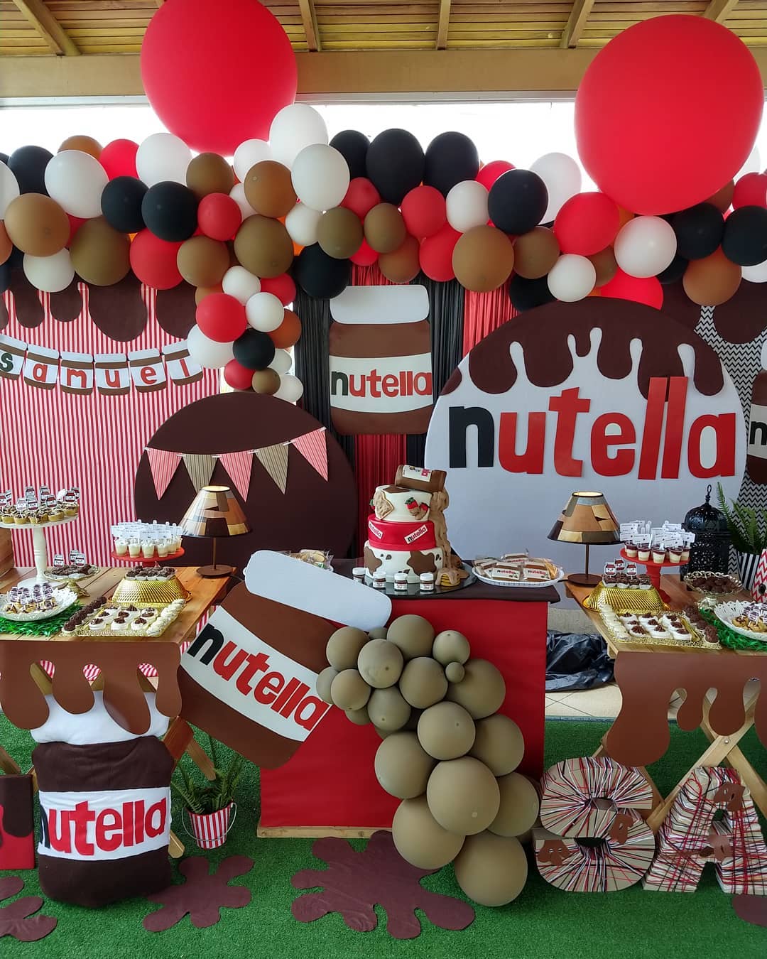 Decoration of thematic party of nutella