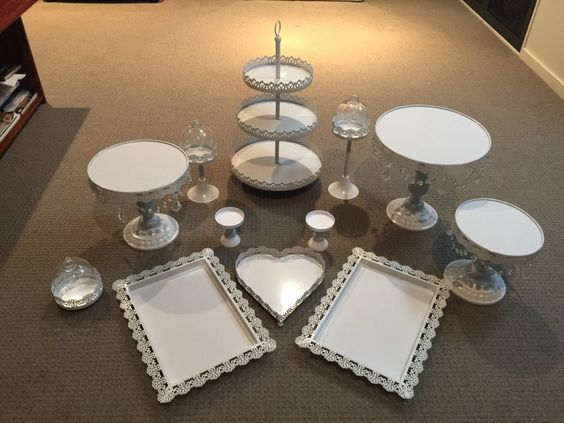 Ideas for setting up a sweet table