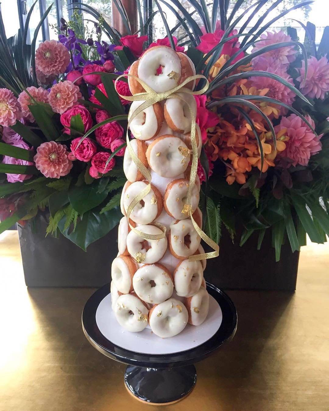 Doughnut Tower Decoration for Dessert Table (2)
