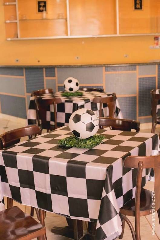 centerpiece for children's soccer party