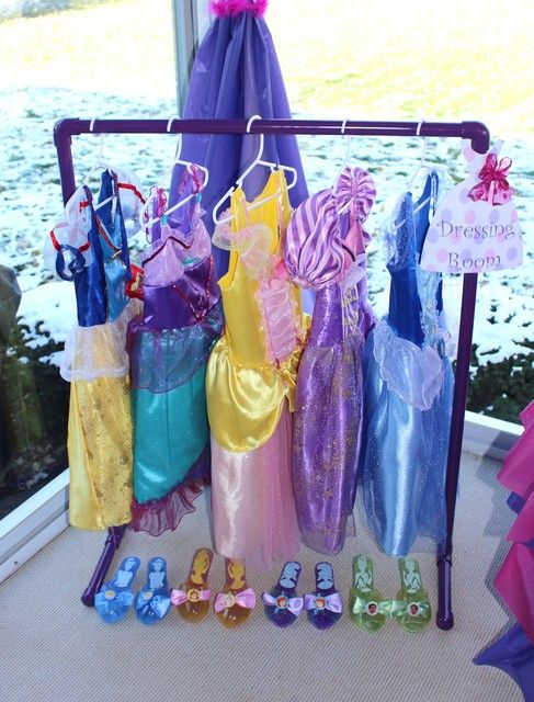 Personalized details with Disney princesses theme