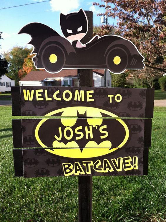Personalized details for Batman themed party