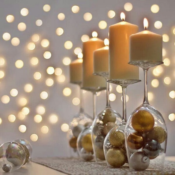 Christmas table centerpiece with gold details