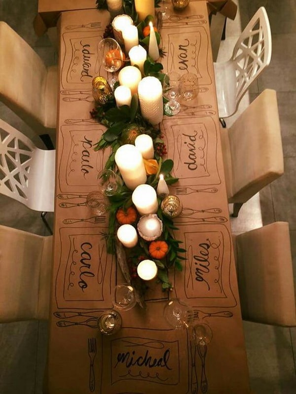 Golden details for the Christmas table
