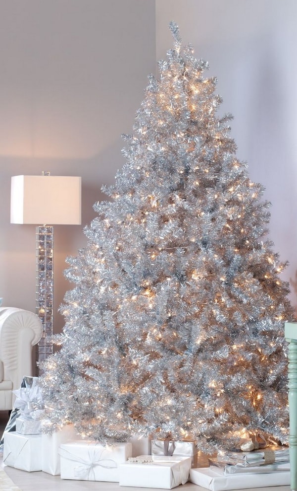 Christmas tree completely in silver color