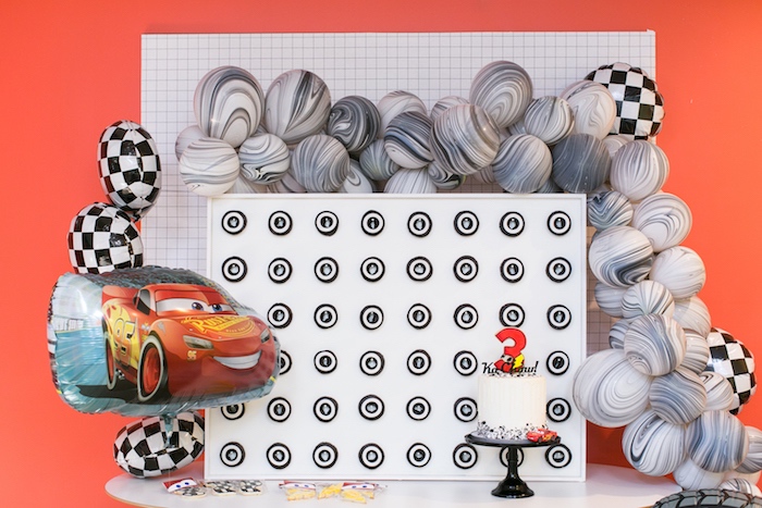 Decoration of main table of cars and ray mcqueen