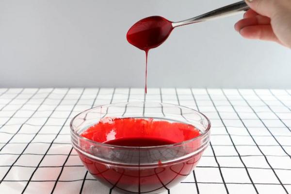 Como fazer sangue falso - How to make fake blood with xarope de milho