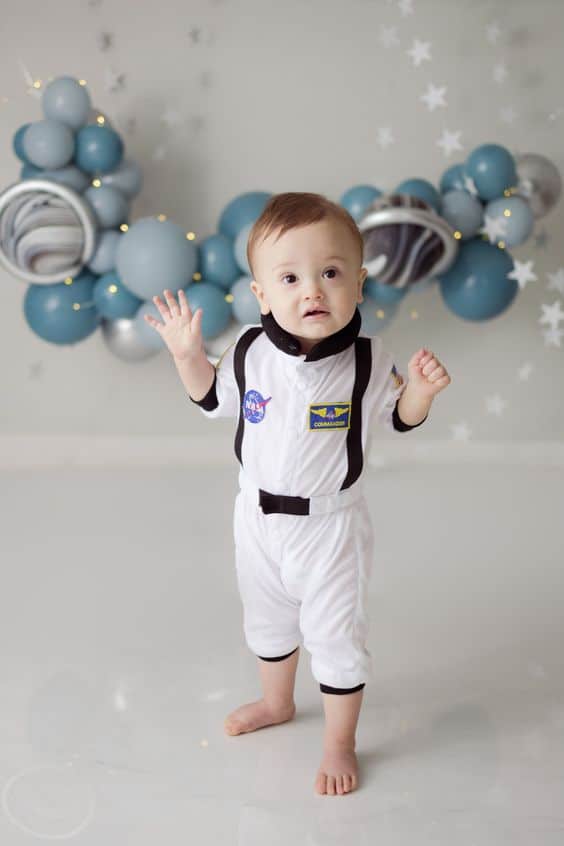 drink with simple astronaut costume