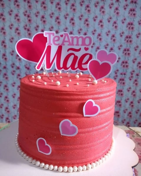 simple cake with mothers day top