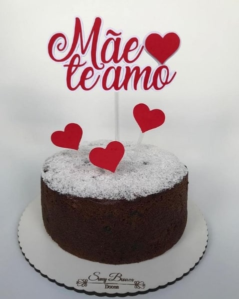 chocolate cake with mae de amo top