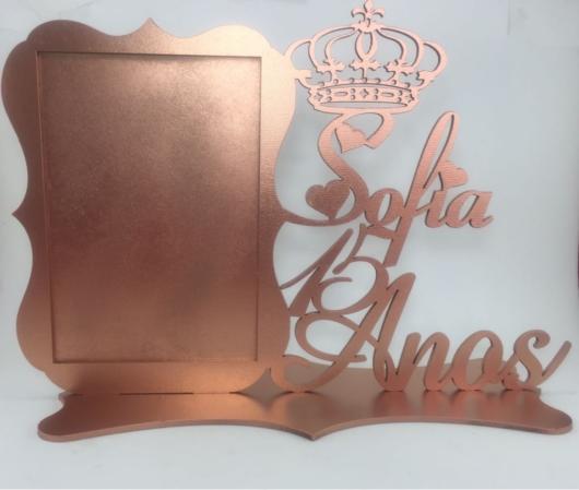 Picture frame with the name of the birthday girl