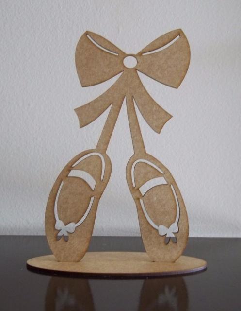Ballerina's sneakers with beautiful bows on this souvenir model