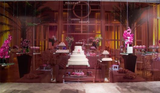 Beautiful decorative space with the cake in the center