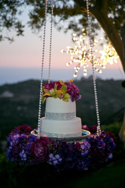 You can bet on the suspended cake at an outdoor event too