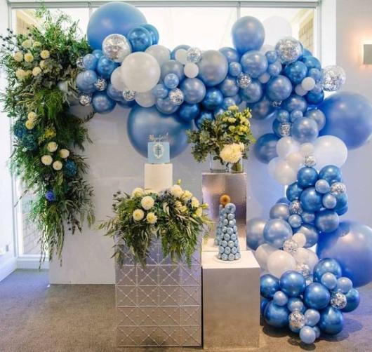 Christening decoration: With balloons