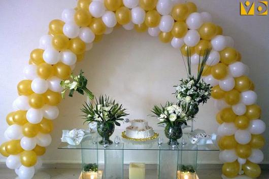 Women's Christening Decoration: White and Gold
