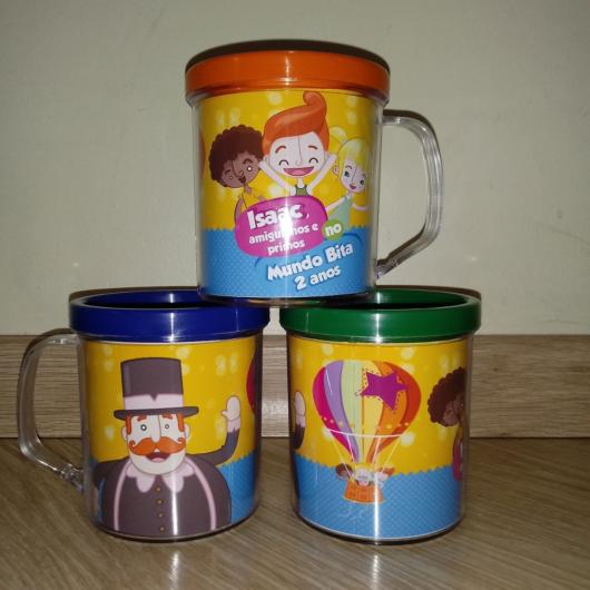 Personalized mugs of the characters of Mundo Bita