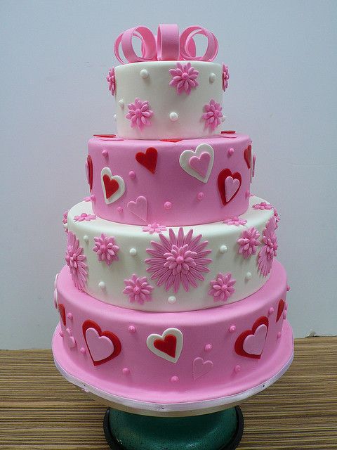 American Paste Heart Cake: Pink and White