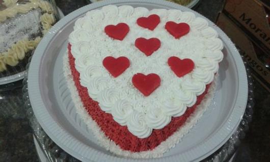 Heart Cake for Mother's Day: Red and White