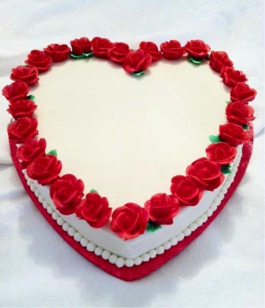 Heart cake for Mother's Day: With roses