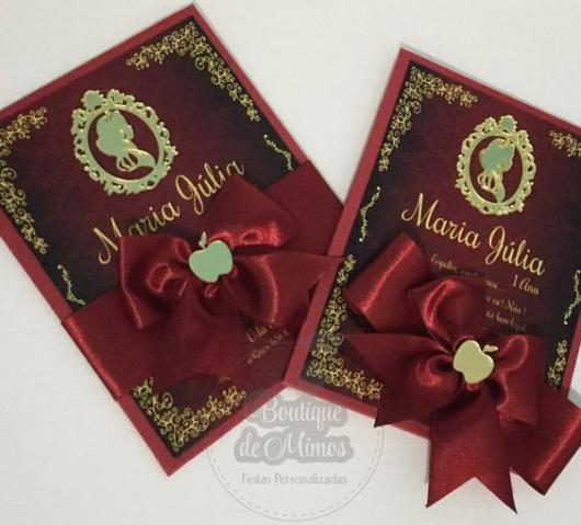 How to organize a 15th birthday party: Snow White Invitation