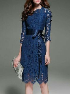 Midi party dress: Blue with lace