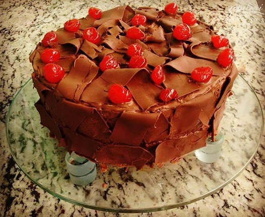 cake with cherry