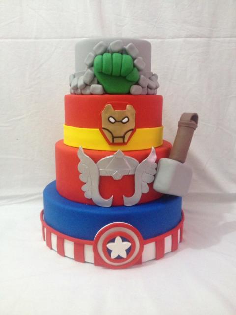 Four-story Avengers fake cake tip