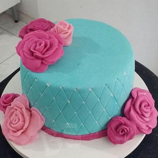 blue and pink cake