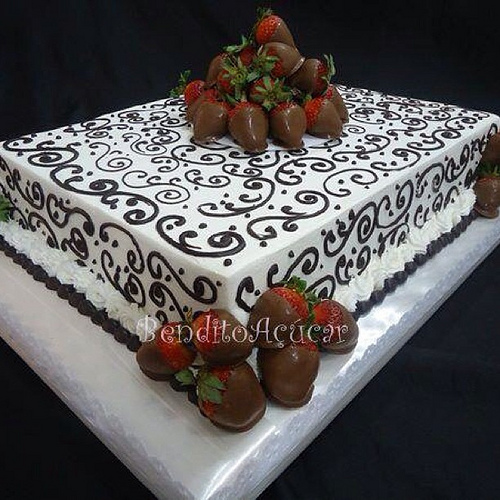 Square bonbon cake