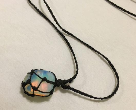 Unisex gift necklace with stone