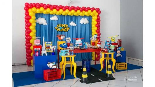 Super Wings Provencal Party Decoration with Colorful Furniture