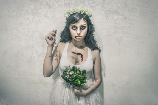 Corpse Bride Costume with White Flowers Tiara