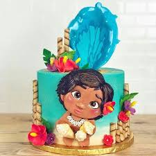 fake Moana cake with drawing