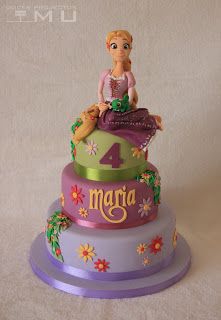 Rapunzel party cake with 3 floors decorated with 3D cake top