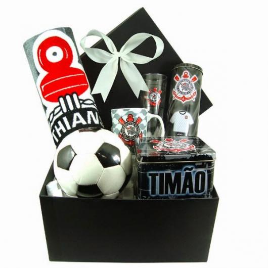 soccer team gift kit, like Corinthians, for example