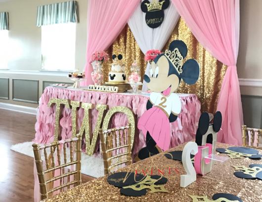 Minnie's party pink with gold