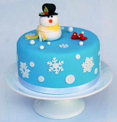 Simple Snowman Christmas Cake