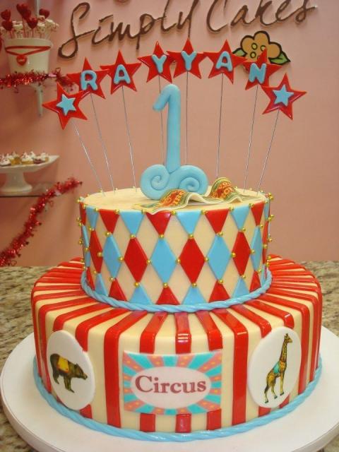 vintage circus birthday fake cake