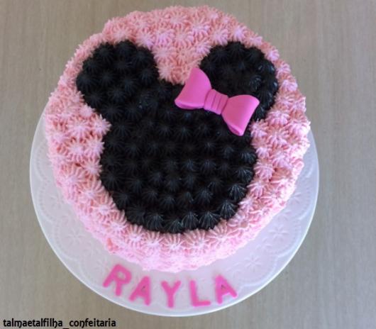 simple pink and black cake