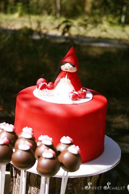 red american pasta red hat cake