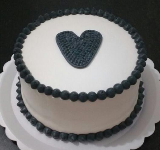 heart decorated cake