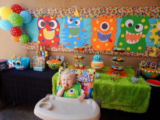 Decoration with red, green, blue and orange monsters.