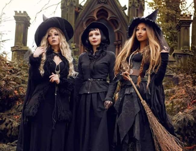 Amazing witch costume ideas for friends
