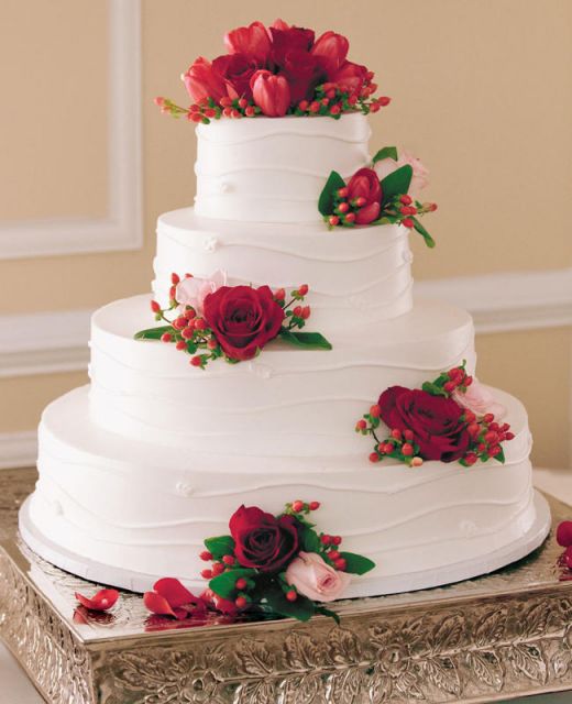 cake with natural flowers 10
