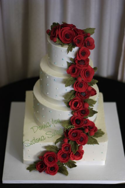 cake with red flowers 2