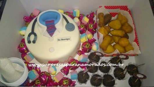 surprise party for boyfriend medical cake