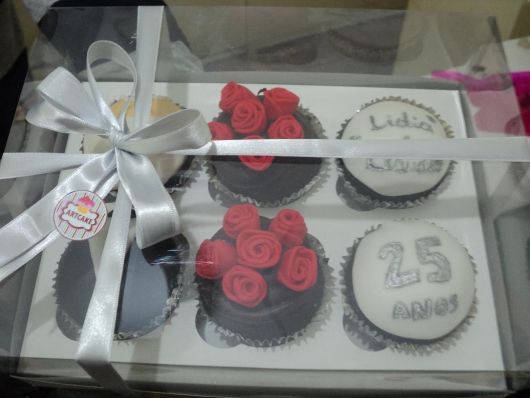 Cupcakes Silver Anniversary Gift