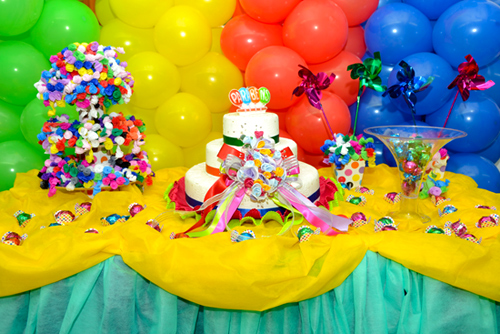 tnt-and-balloons-in-decoration