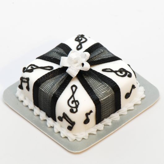 cake-with-musical-notes-folder